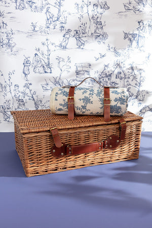Carraig Donn 4 Person Picnic Basket Blue Floral