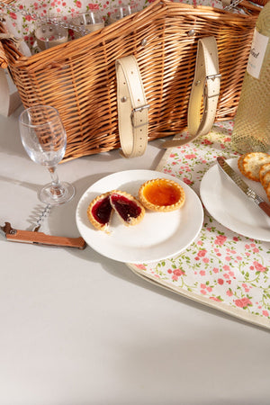 Carraig Donn 4 Person Pink Floral Picnic Basket