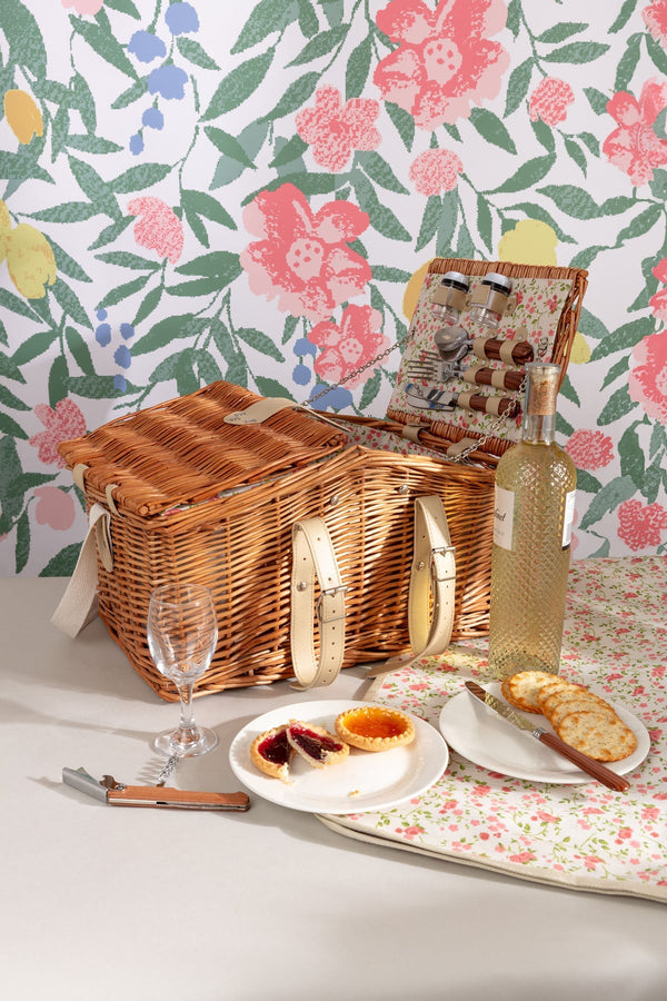 Carraig Donn 4 Person Pink Floral Picnic Basket