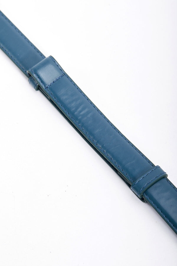 Carraig Donn Adjustable Metal Clasp Belt in Navy