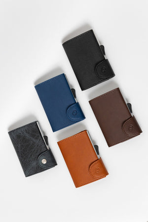 Carraig Donn Bank Cards Protector Wallet in Dark Brown