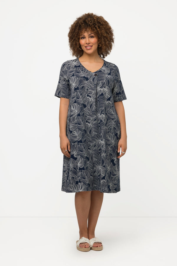 Carraig Donn Black Monstera Print Short Sleeve Midi Dress