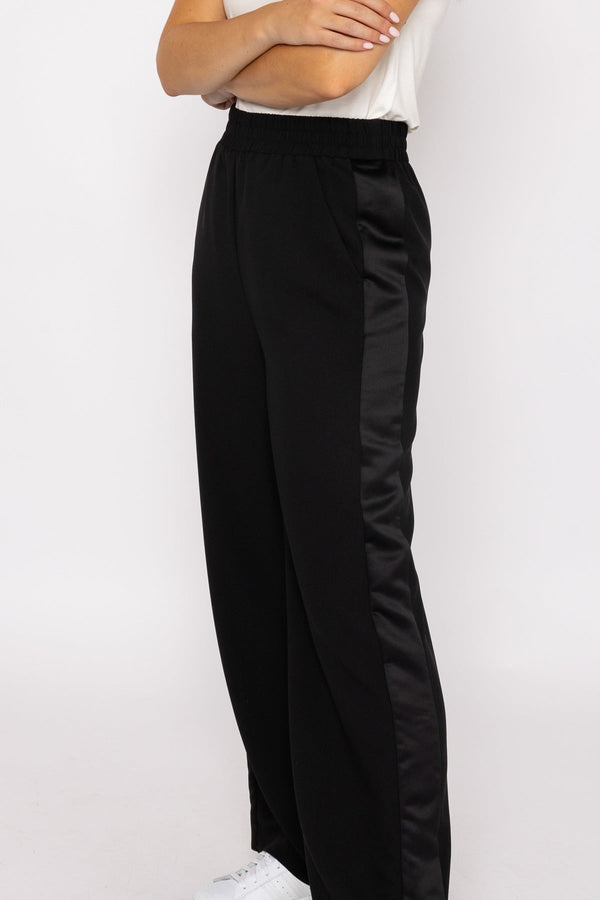 Carraig Donn Black Satin Back Crepe Trousers