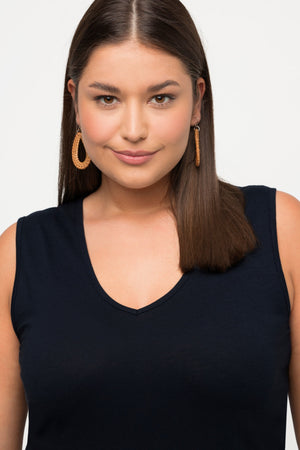 Carraig Donn Black Sleeveless Midi Dress