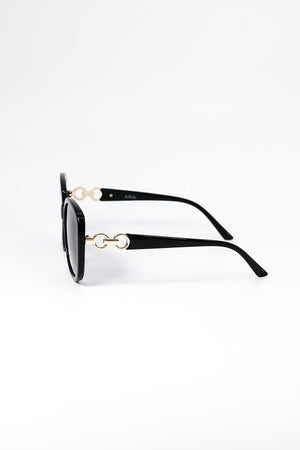 Carraig Donn Black Sunglasses with Links Detail on Arms
