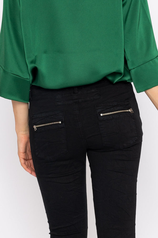 Carraig Donn Button Front Jeans in Black