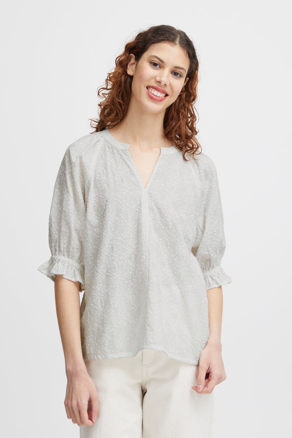 Carraig Donn Bygenna White Cotton Blouse