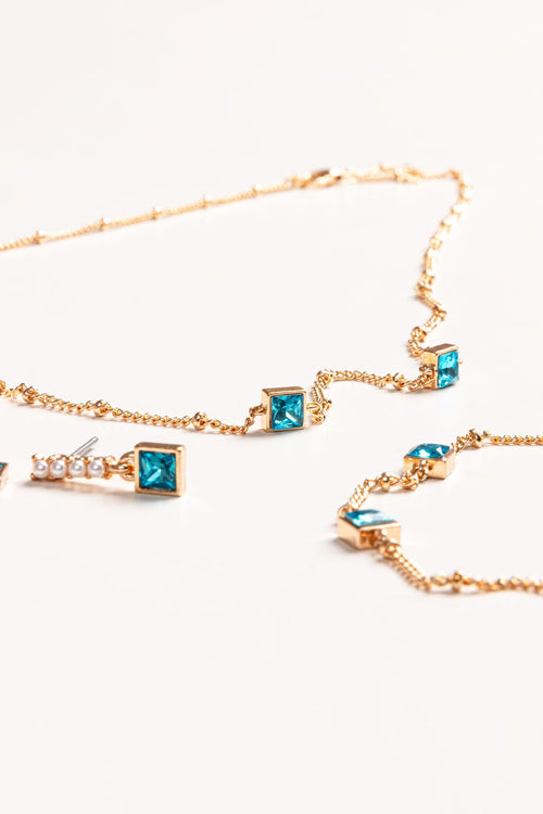 Chain with Aqua Square Detailing