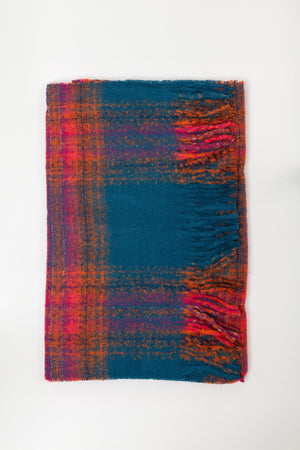 Carraig Donn Check Scarf in Navy