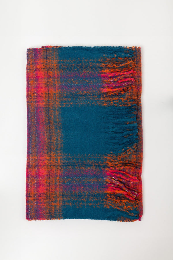 Carraig Donn Check Scarf in Navy