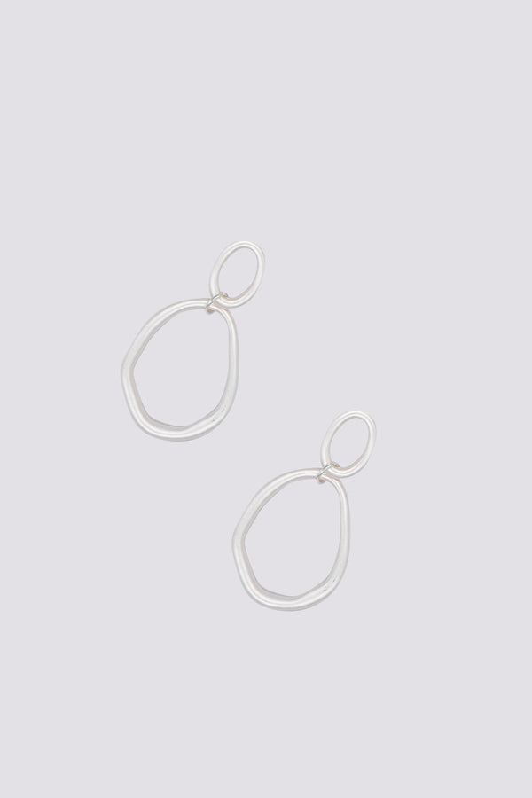 Carraig Donn Circle Drop Earrings in Silver