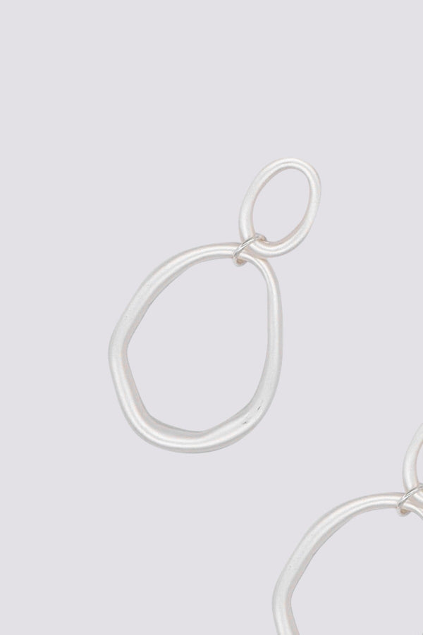 Carraig Donn Circle Drop Earrings in Silver