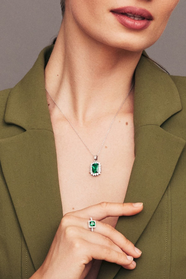 Carraig Donn Classic Emerald Pendant