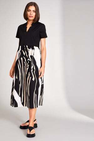 Carraig Donn Contract Monochrome Print Dress