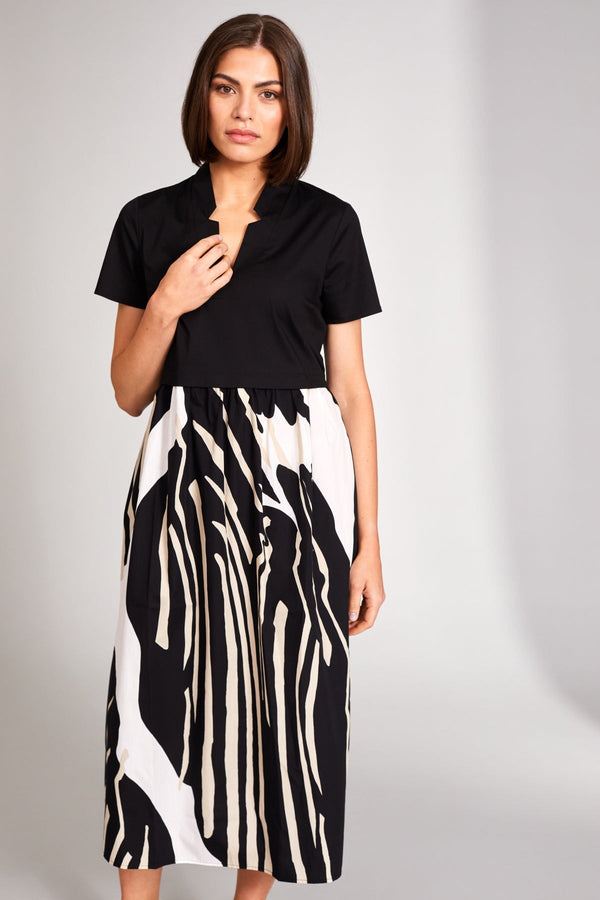Carraig Donn Contract Monochrome Print Dress