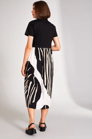 Carraig Donn Contract Monochrome Print Dress