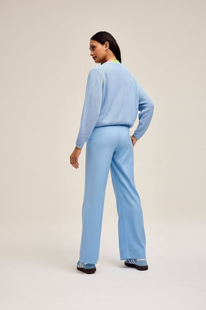 Carraig Donn Cratt Cardigan in Blue