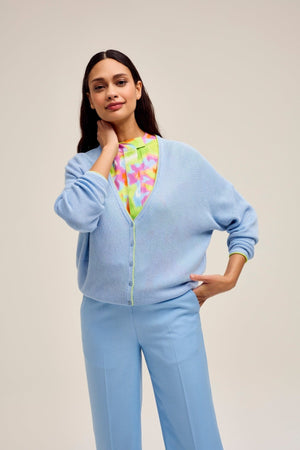 Carraig Donn Cratt Cardigan in Blue