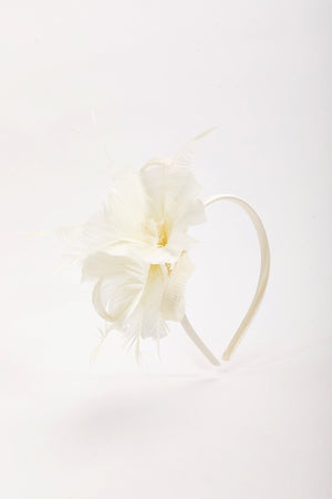 Carraig Donn Cream Feather Flower Fascinator