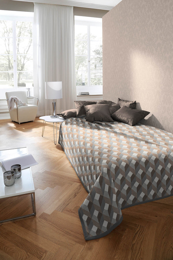 Carraig Donn Cream Geometric Throw