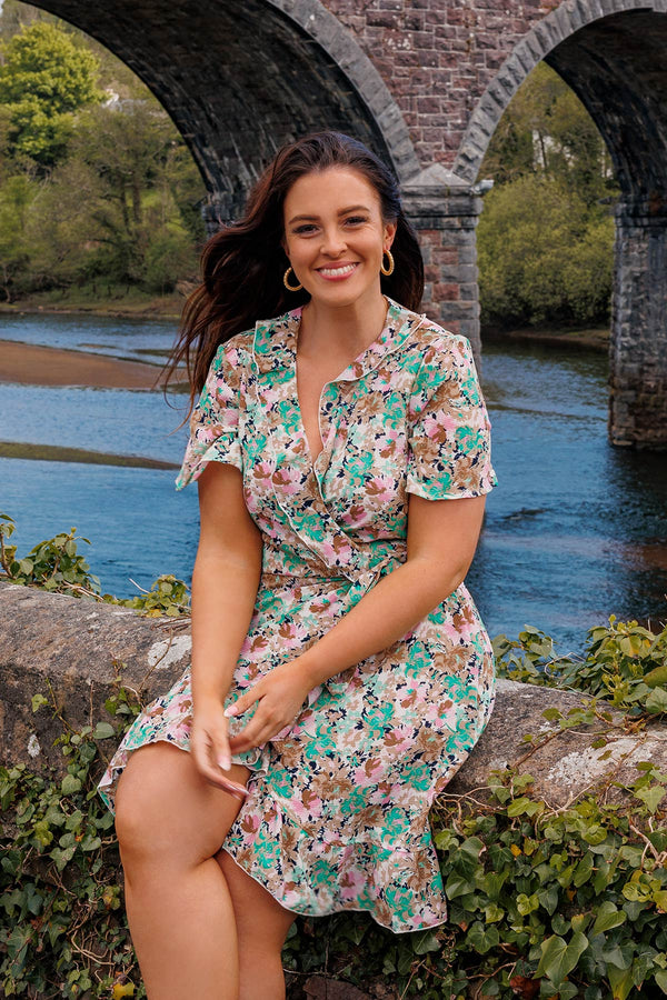 Carraig Donn Curve - Delilah Dress in Green