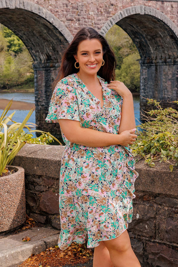 Carraig Donn Curve - Delilah Dress in Green