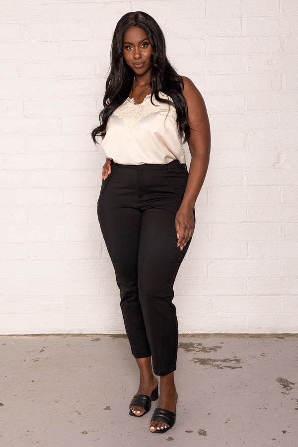 Carraig Donn Curve - Gloria Ankle Pants in Black