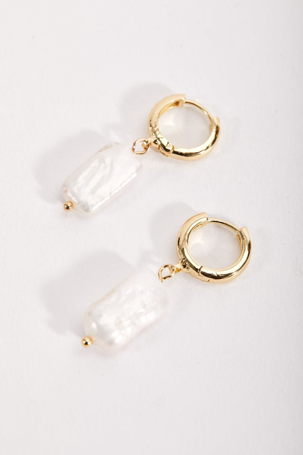 Carraig Donn Drop Pearl Hoop Earrings