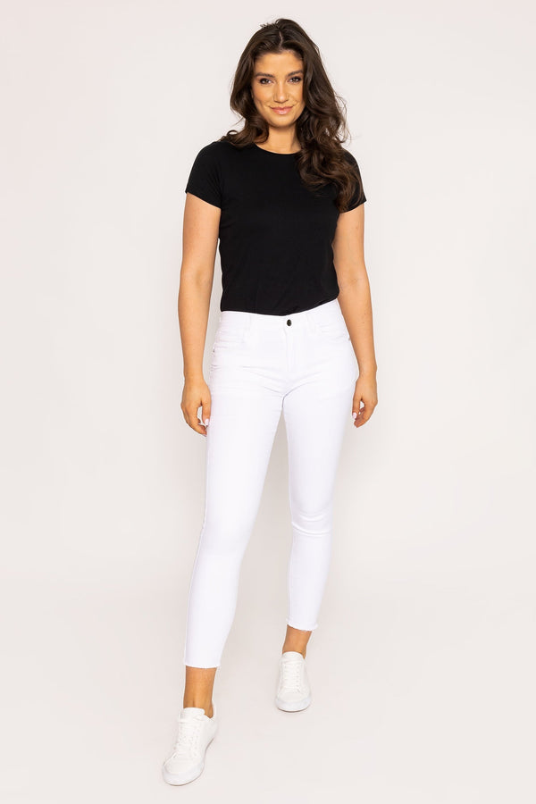 Carraig Donn Frayed Hem Jeans in White
