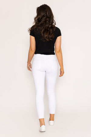 Carraig Donn Frayed Hem Jeans in White