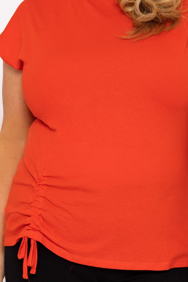 Carraig Donn Gathered Hem Short Sleeve Top in Red