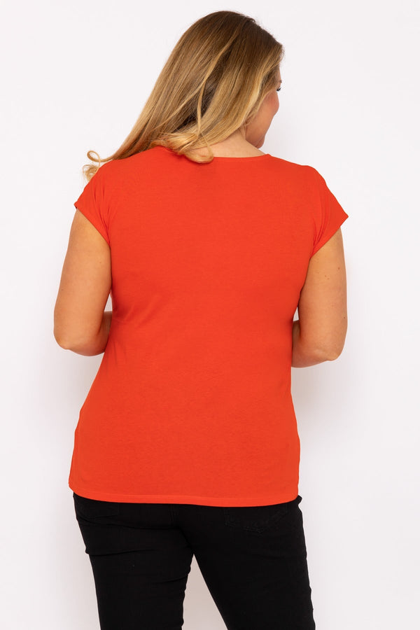 Carraig Donn Gathered Hem Short Sleeve Top in Red