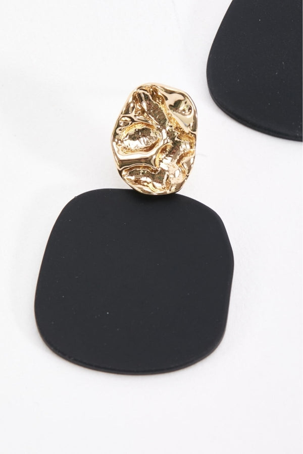 Carraig Donn Geometric Textured Earrings in Gold & Black