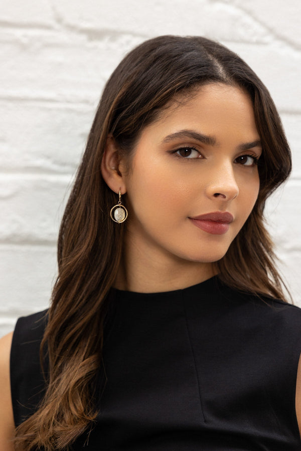 Carraig Donn Glass Pearl Earrings