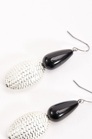 Carraig Donn Gold Earrings with Black Stone