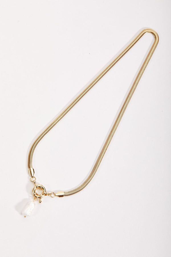Carraig Donn Gold Snake Chain Pearl Pendant Necklace