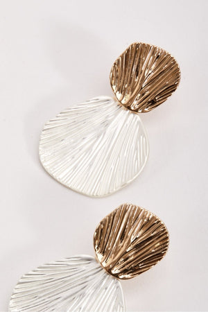 Carraig Donn Golden Textured Earring