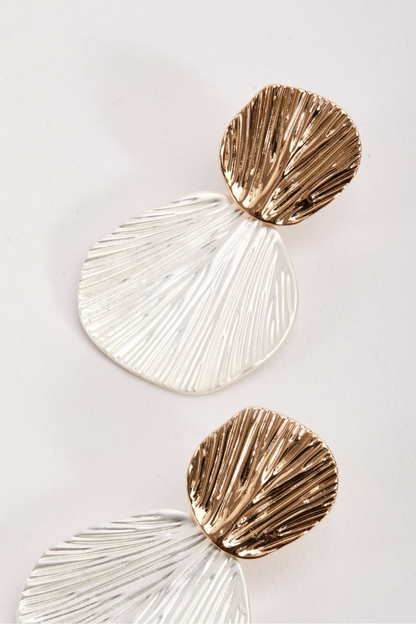 Carraig Donn Golden Textured Earring