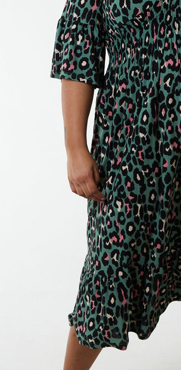 Carraig Donn Green Printed Midi Dress