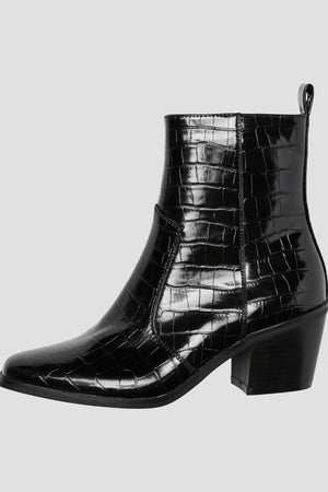 Carraig Donn Grila Boot in Black