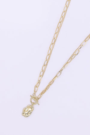 Carraig Donn Hammered Pendant in Gold