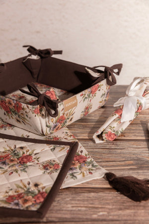 Carraig Donn Heritage Table Runner