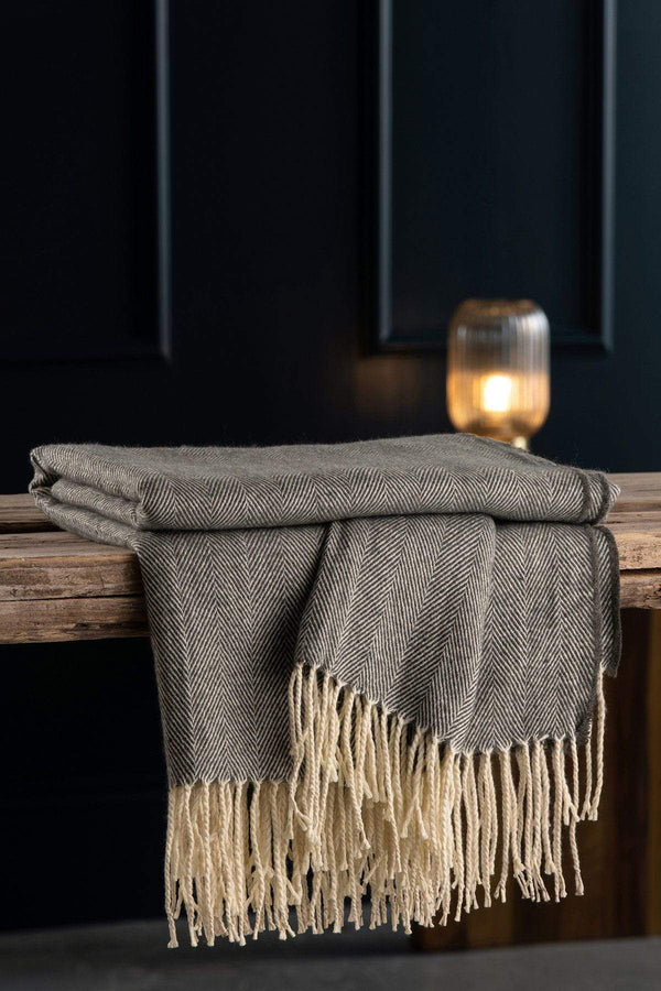 Carraig Donn Herringbone Knit Throw