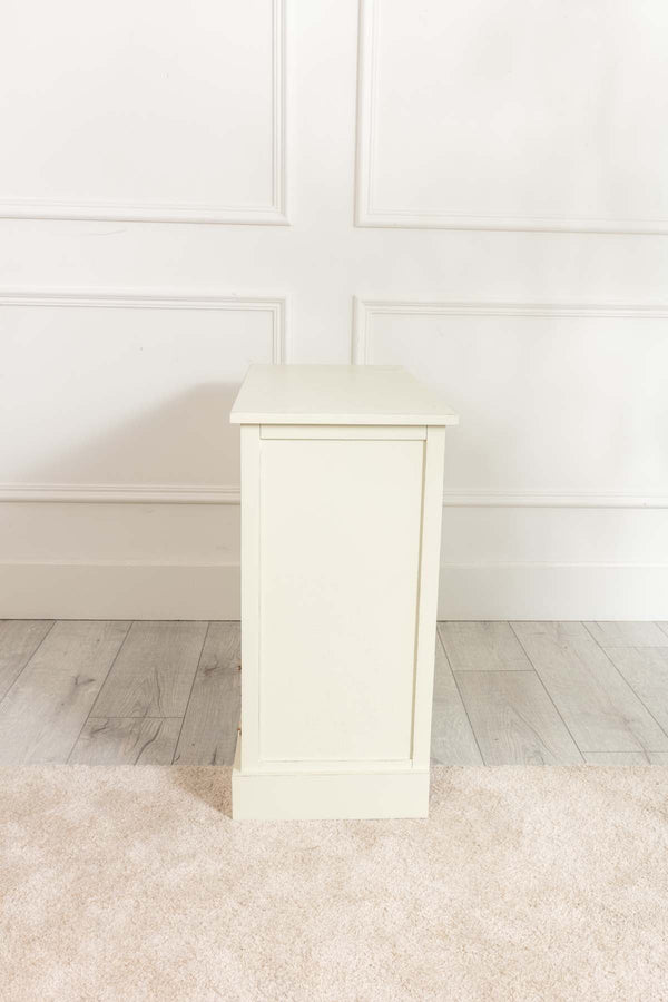 Carraig Donn Hetty Cream Cabinet
