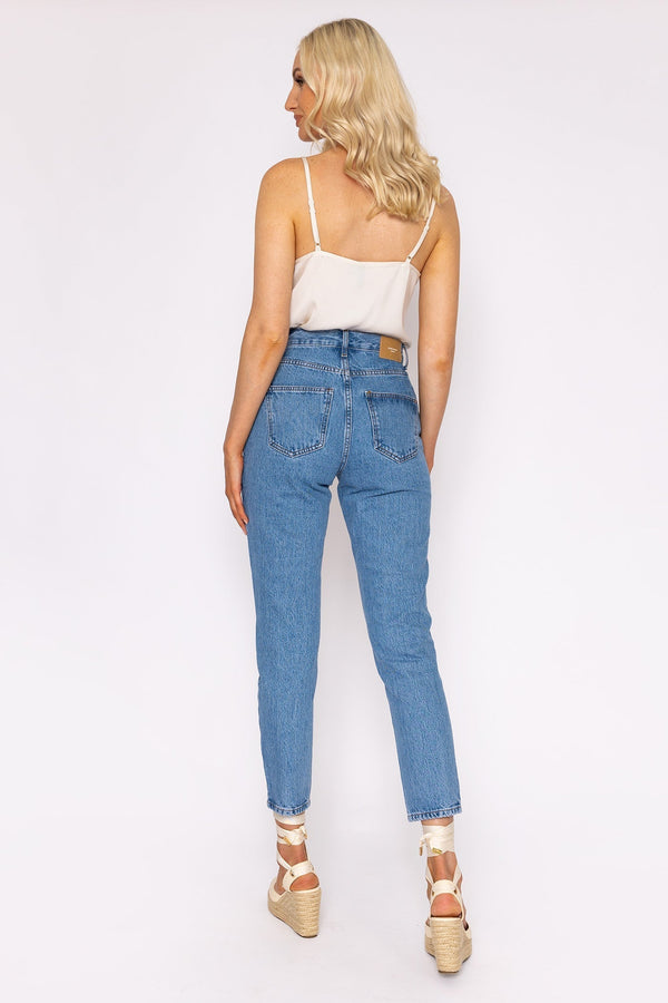Carraig Donn Joana Mom Ankle Jeans in Denim 32"