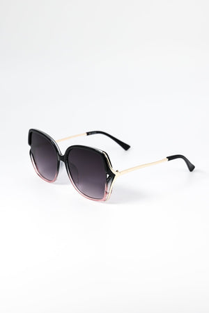 Carraig Donn Large Square Sunglasses in Black