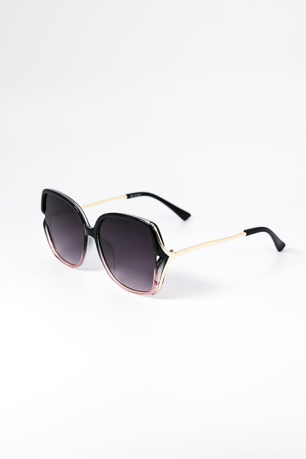 Carraig Donn Large Square Sunglasses in Black