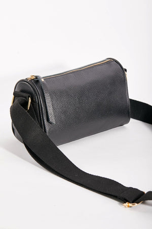 Carraig Donn Leather Cross Body in Black