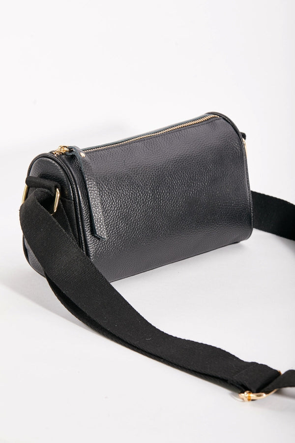 Carraig Donn Leather Cross Body in Black