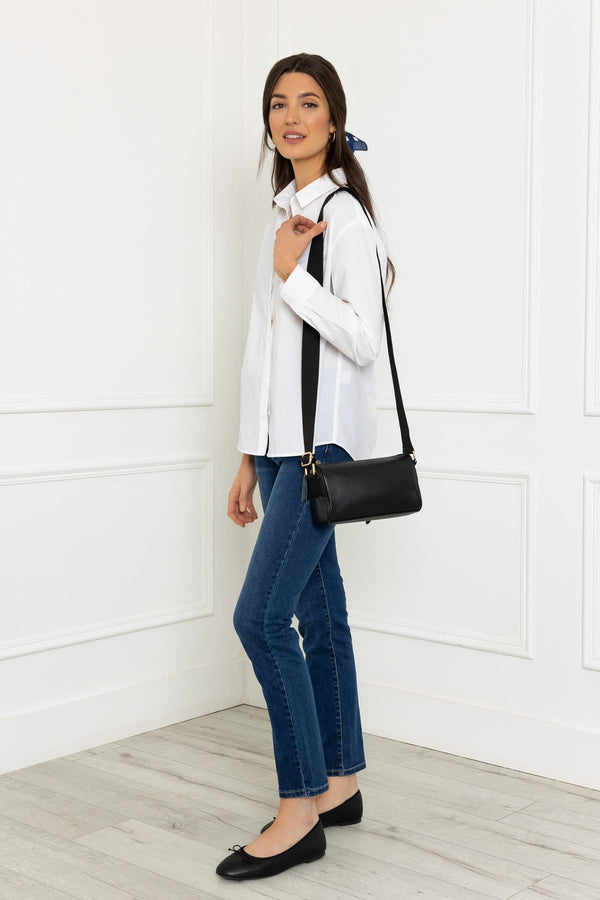 Carraig Donn Leather Cross Body in Black